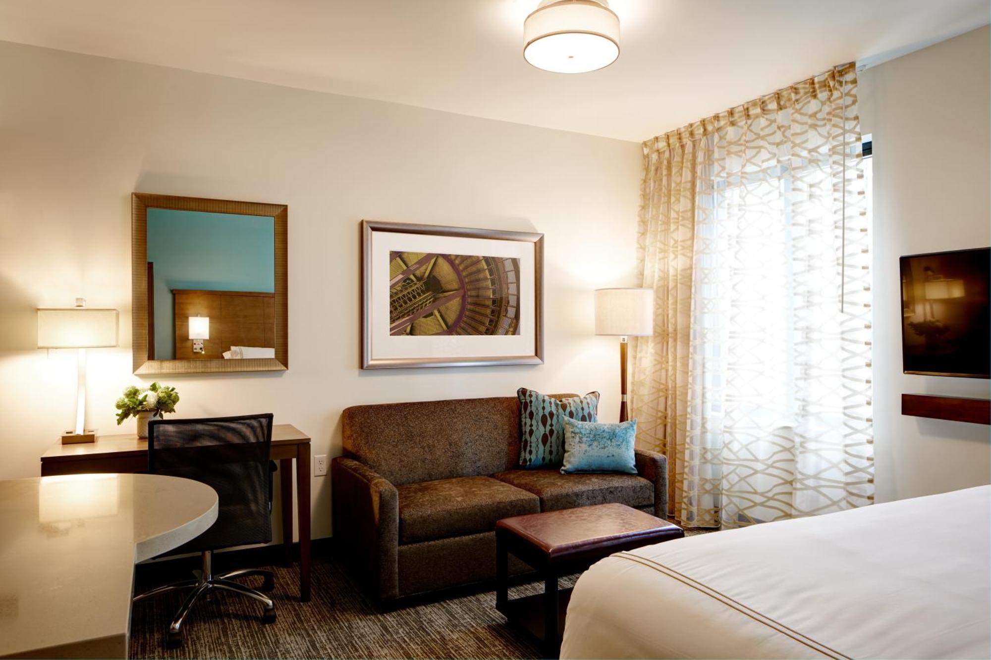 King Studio Suite