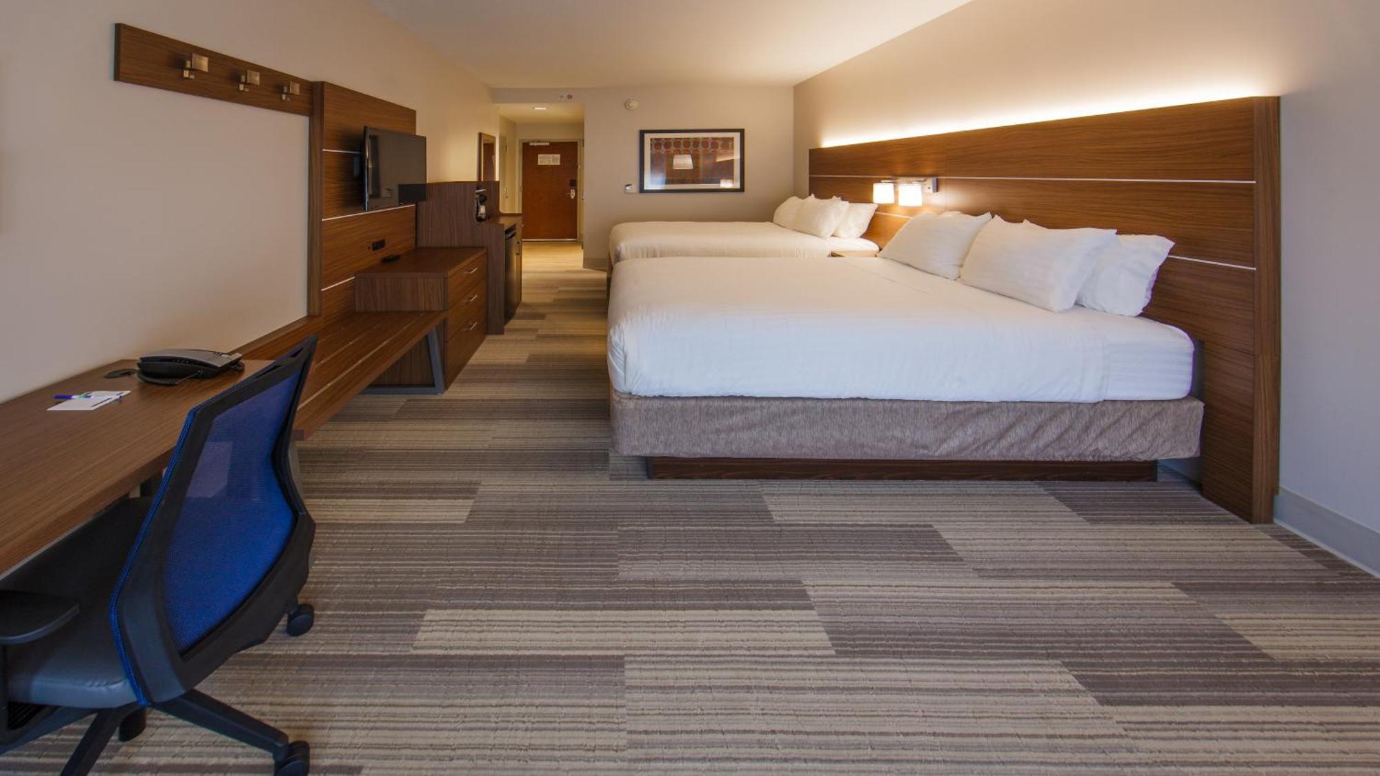 Standard Room Two Queen Beds