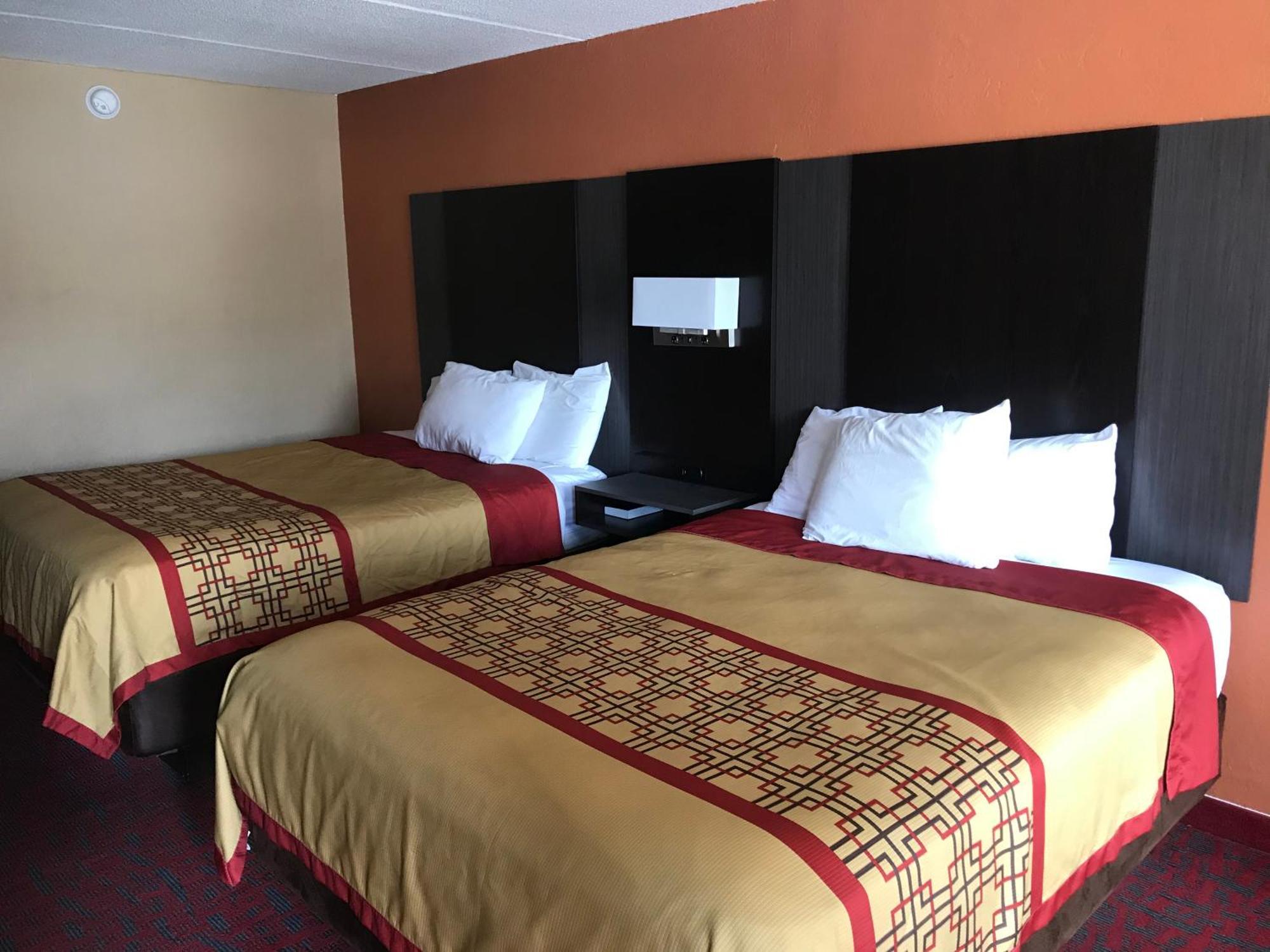 Standard Queen Room