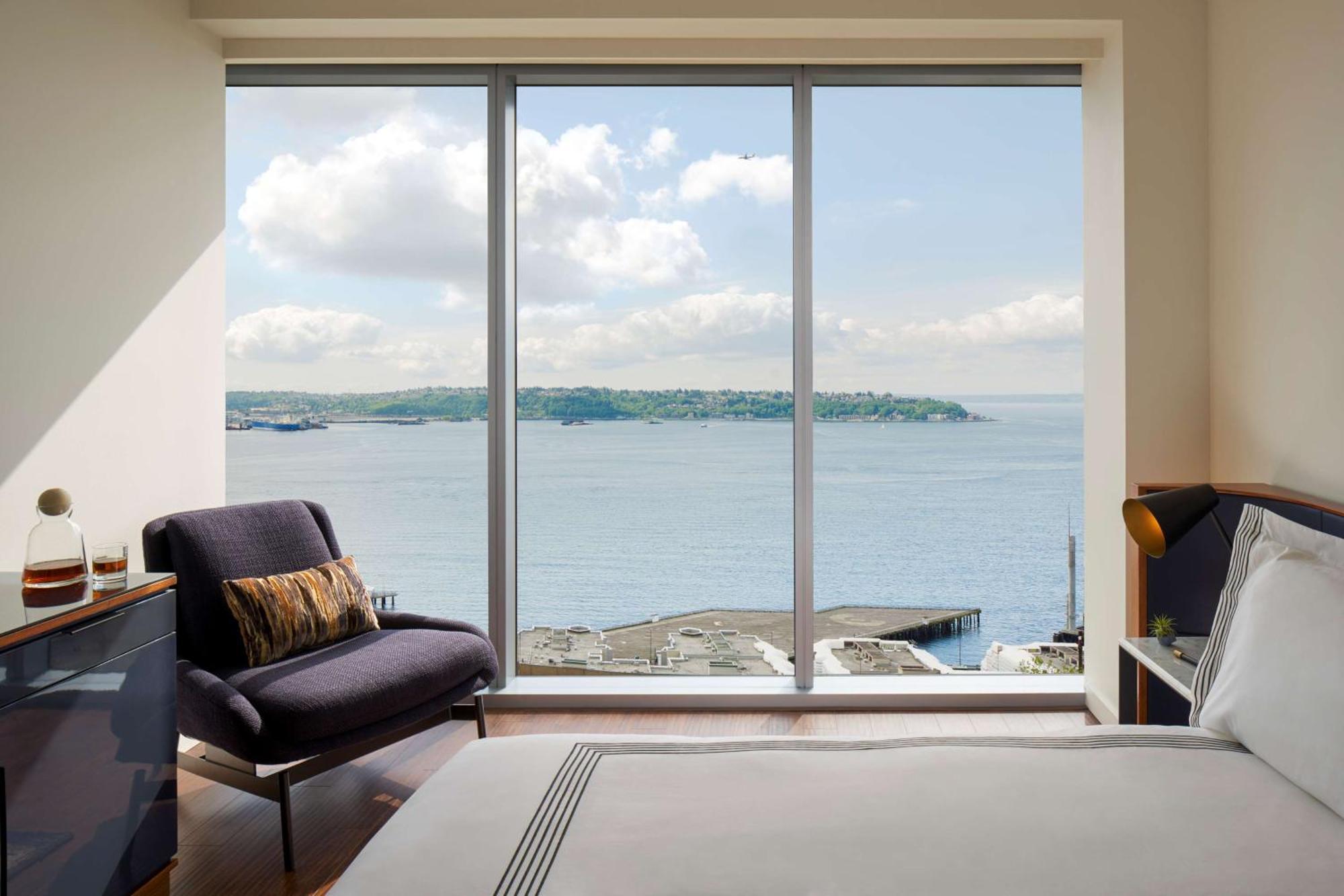 Executive Studio Suite