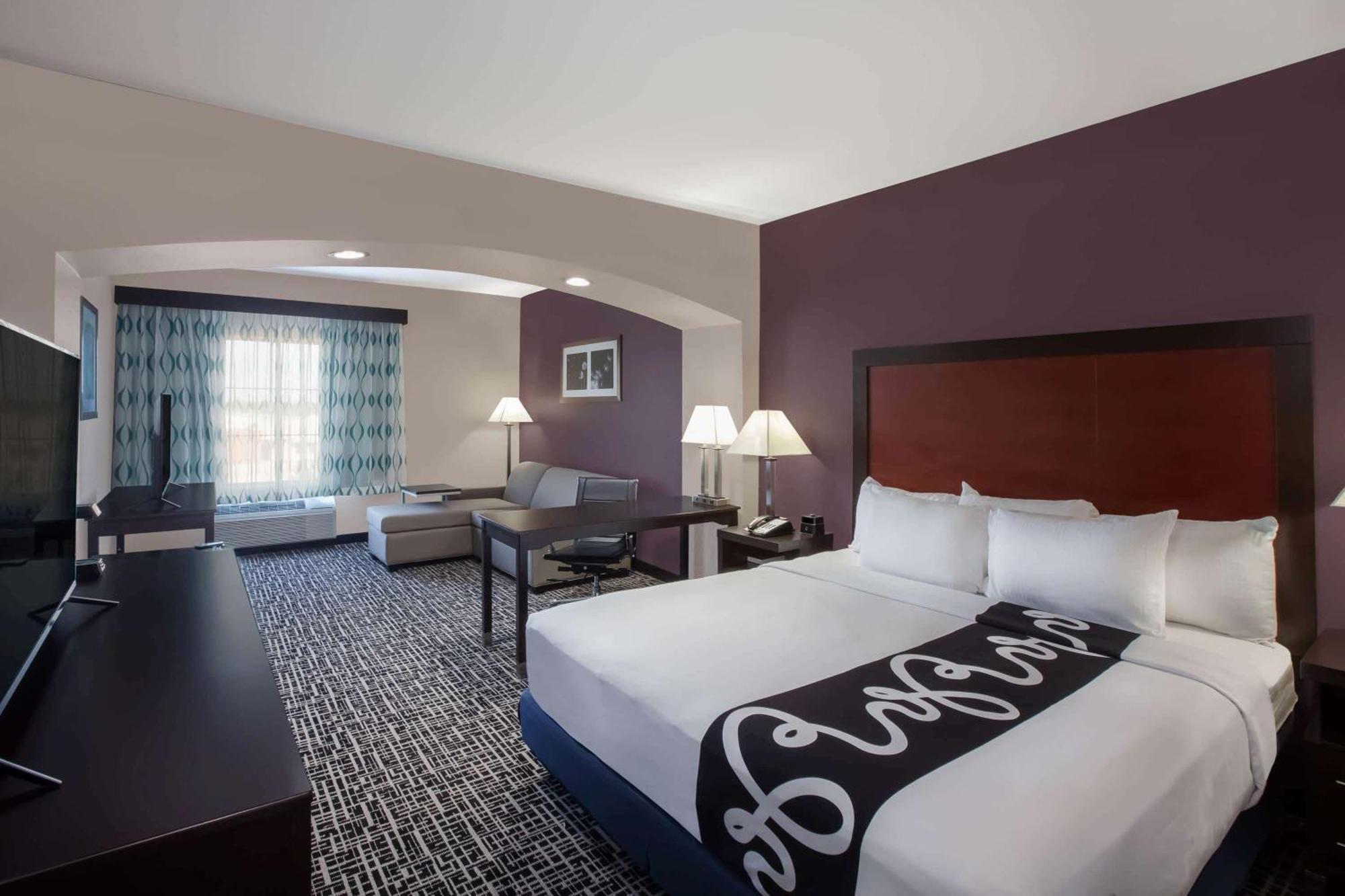 Executive King Room,1280632789:JPEG