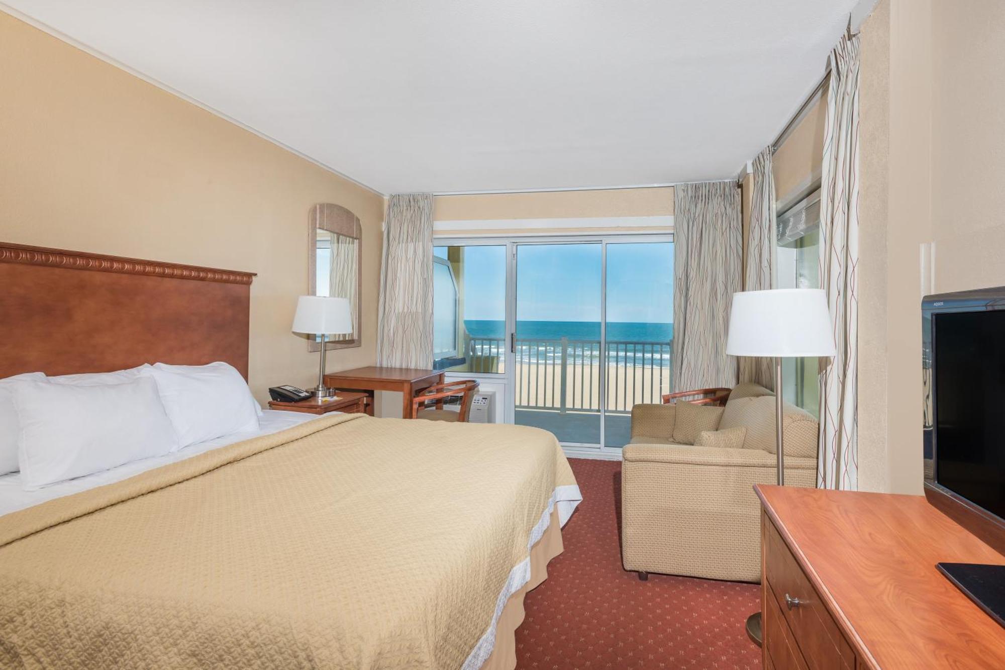 Ocean Front Room with King Bed - Non Smoking,1449208072:JPEG