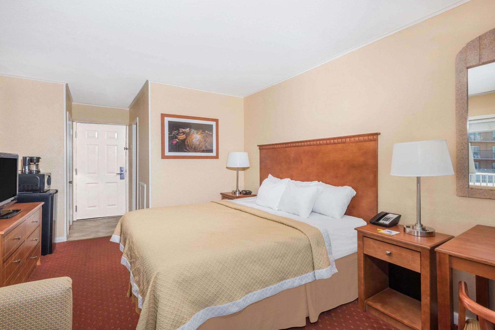 Ocean Front Room King Bed Non Smoking