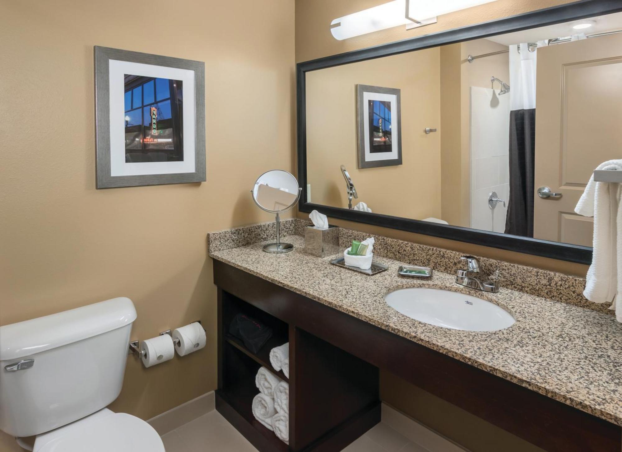 Junior Suite,1217415169:JPEG