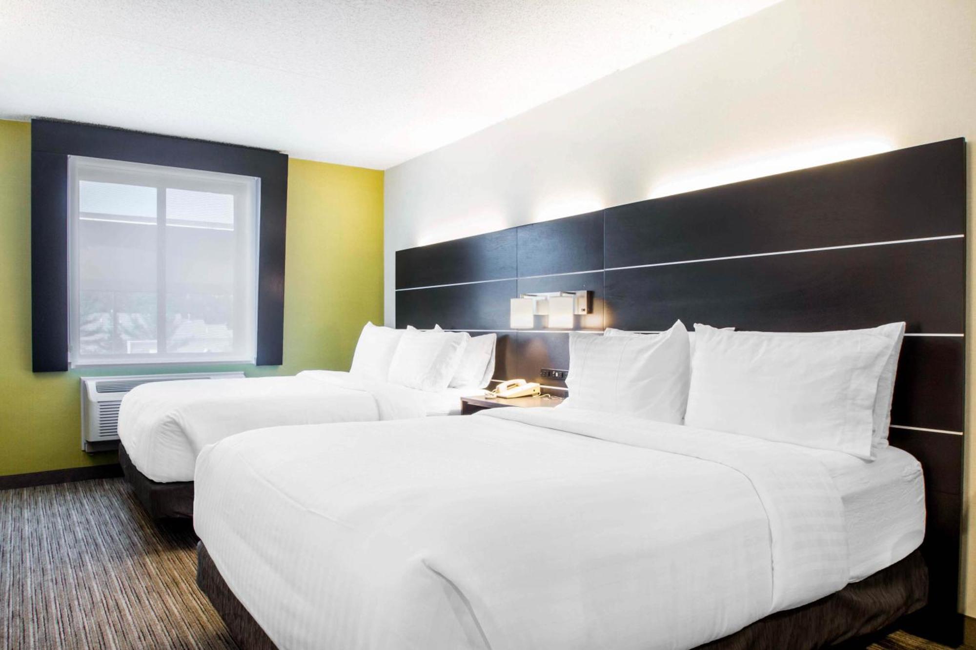 Standard Queen Room Two Queen Beds Tub Mobility or Communications Accessible