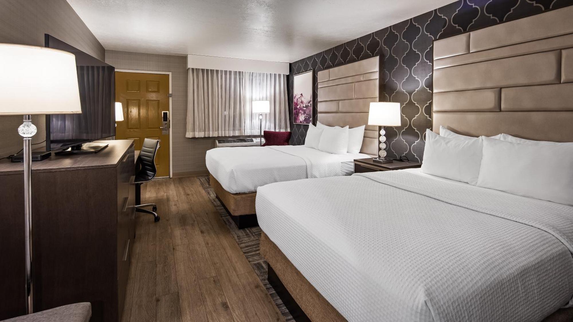 Queen Room Two Queen Beds