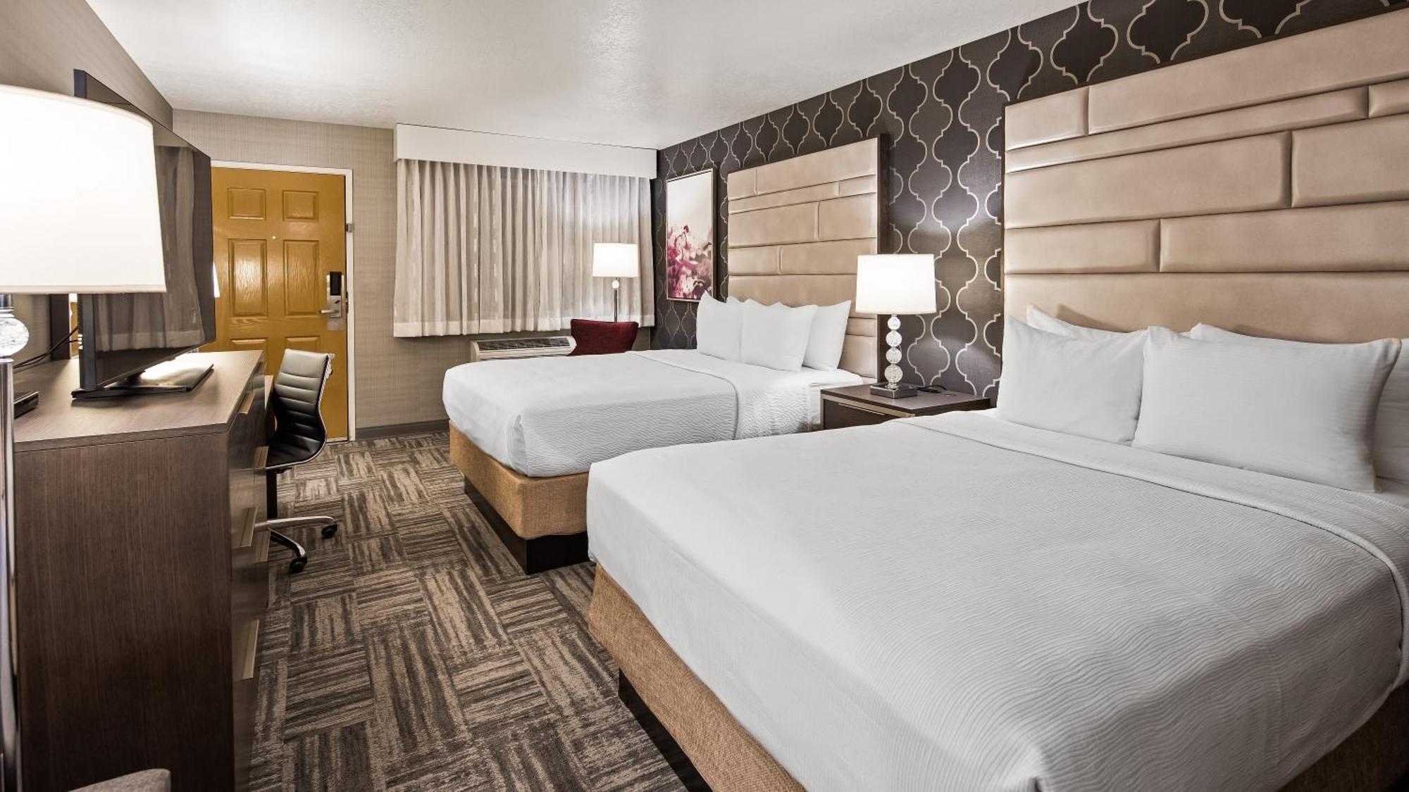 Queen Room Two Queen Beds