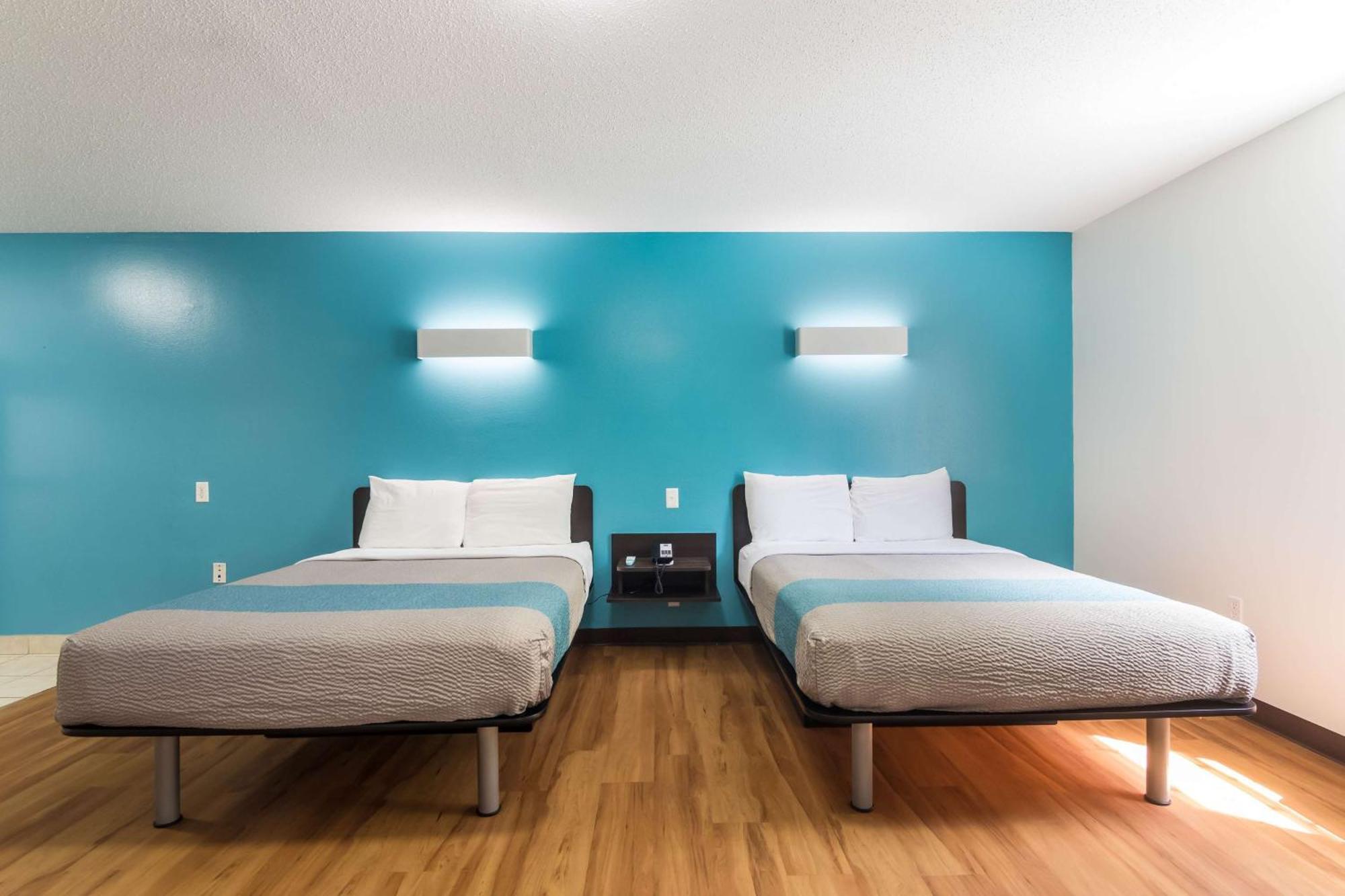 Deluxe Quadruple Room Non-Smoking
