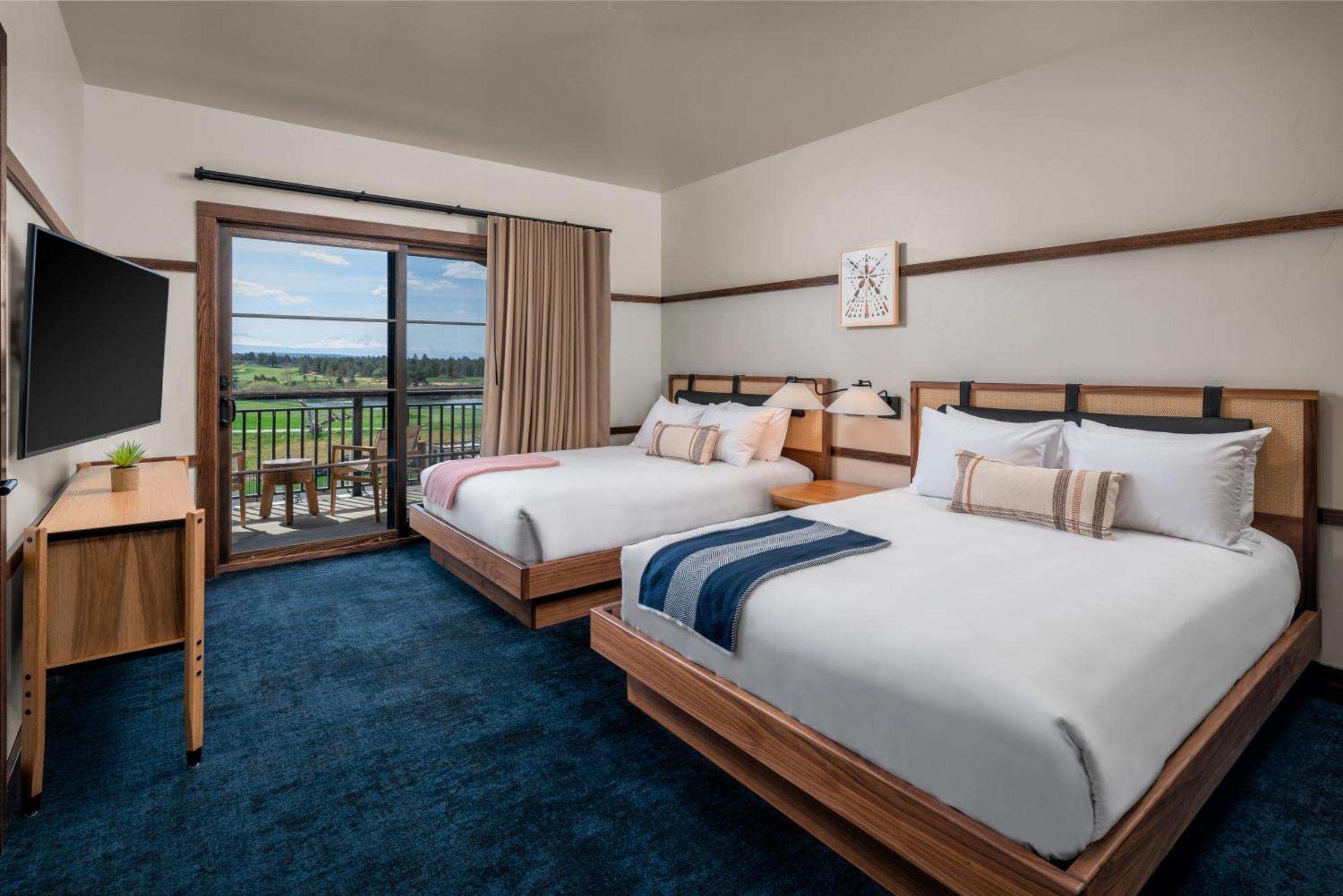 Standard Queen Room Two Queen Beds