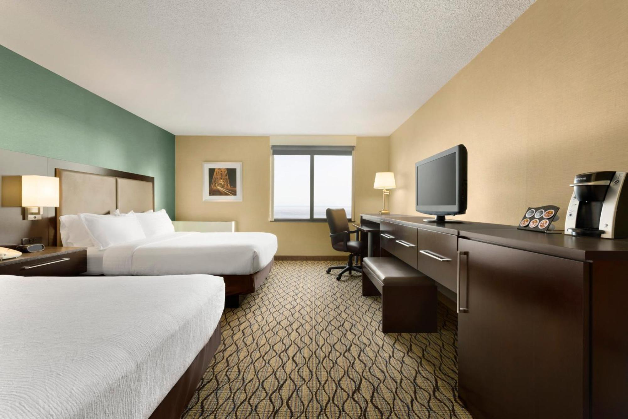 Premium Queen Room Two Queen Beds City View