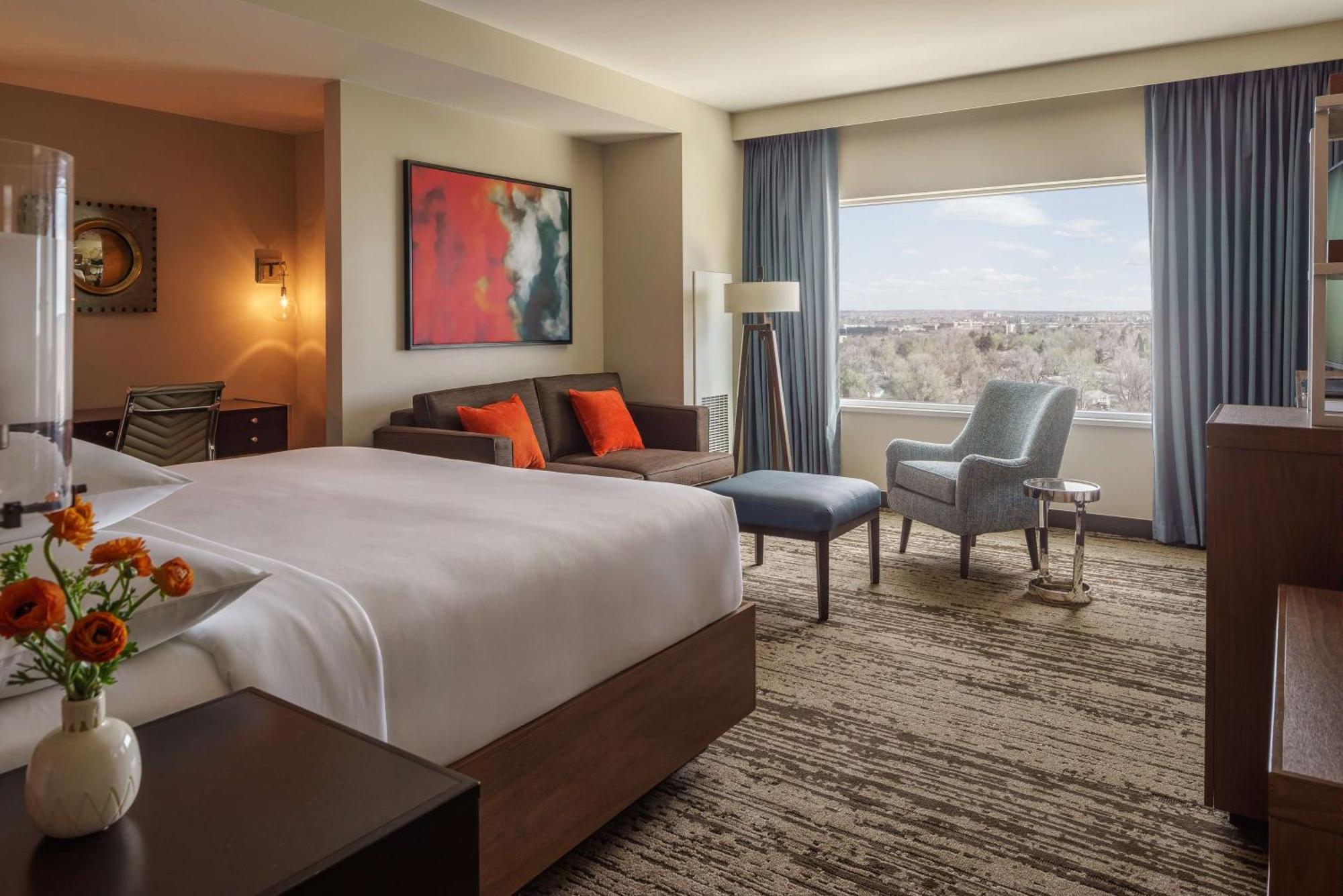 Deluxe King Room