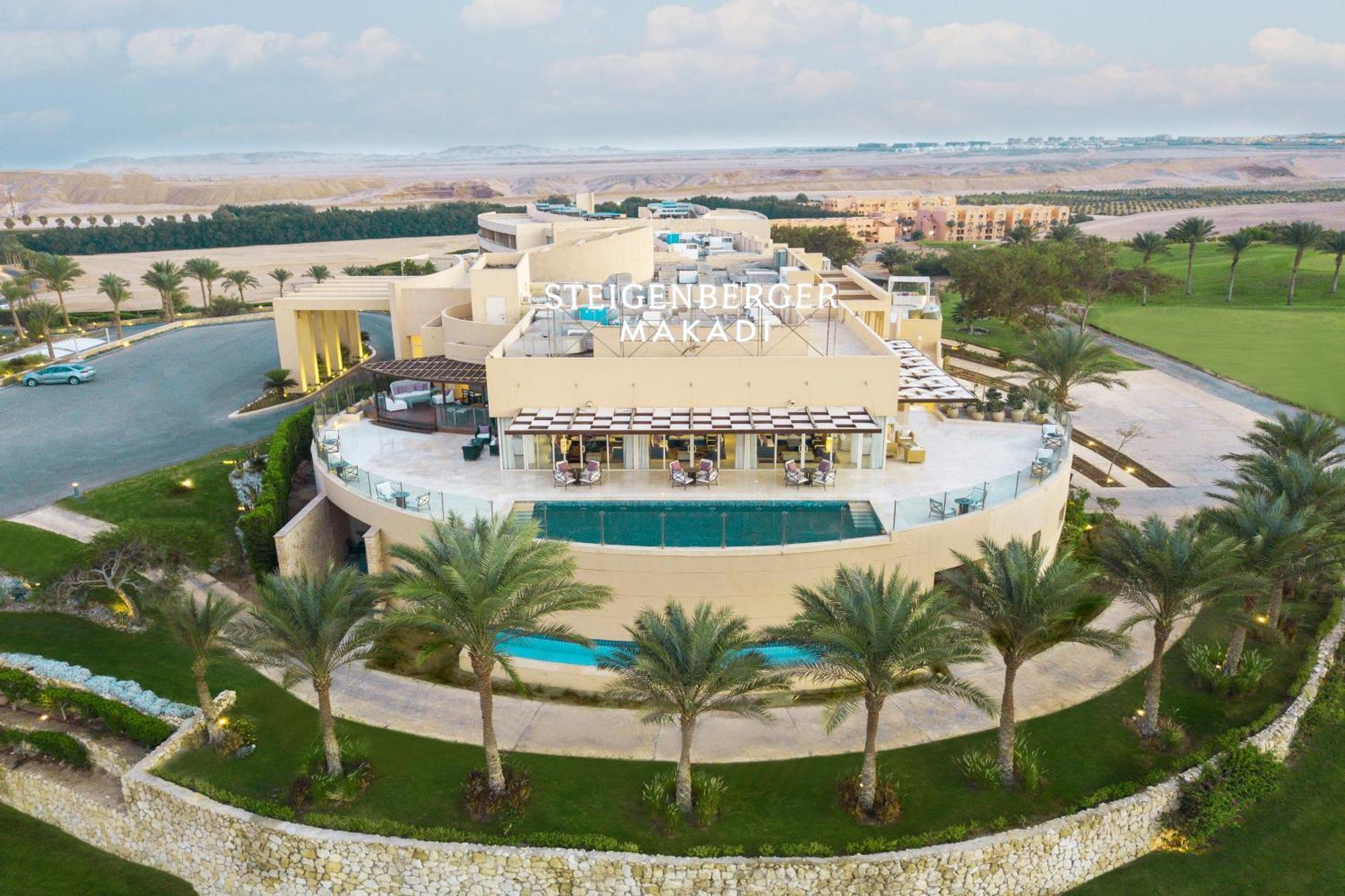 Superior Garden or Pool View