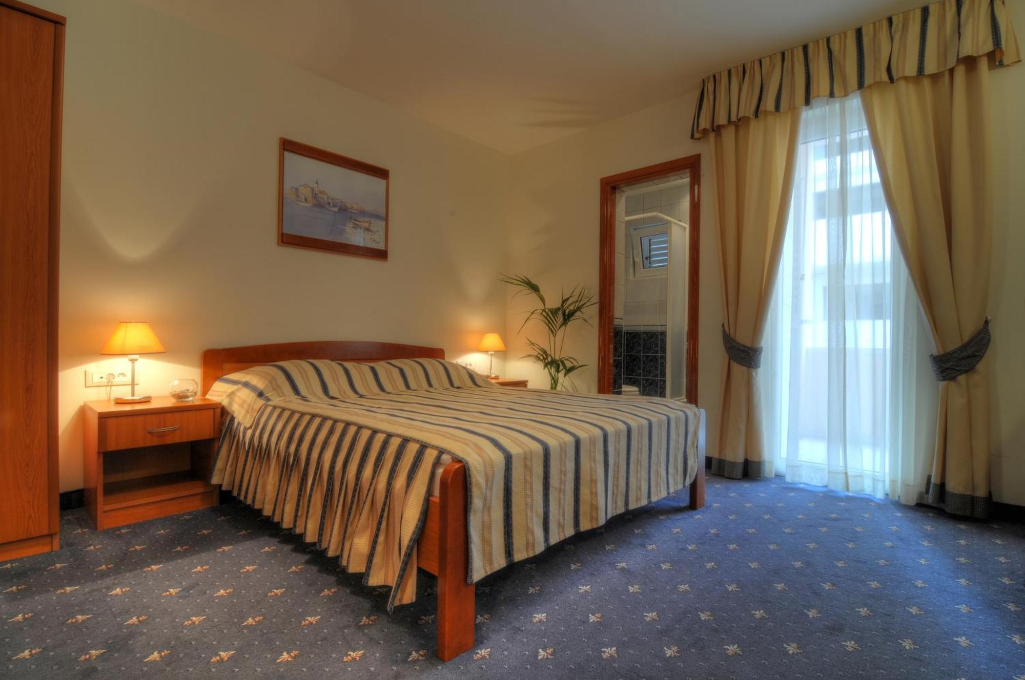 Double Room Balcony Mountain View