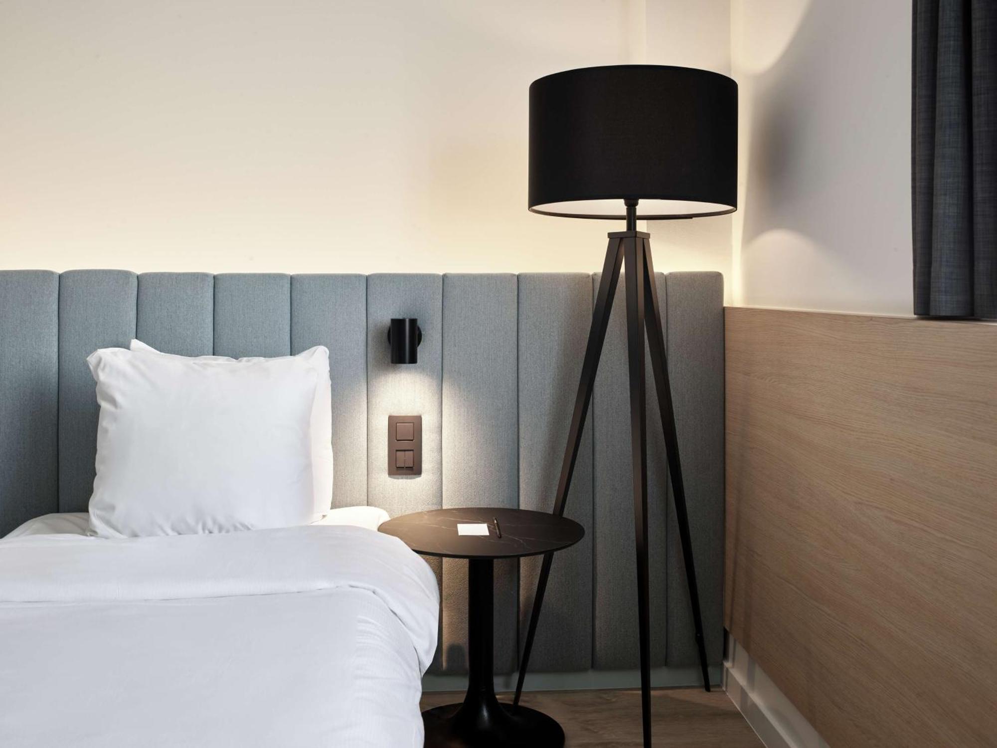 Standard Room,1457566012:JPEG