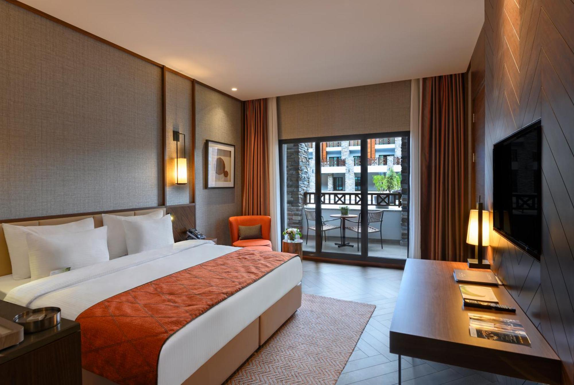 Deluxe Room King Size BedCourt Yard View