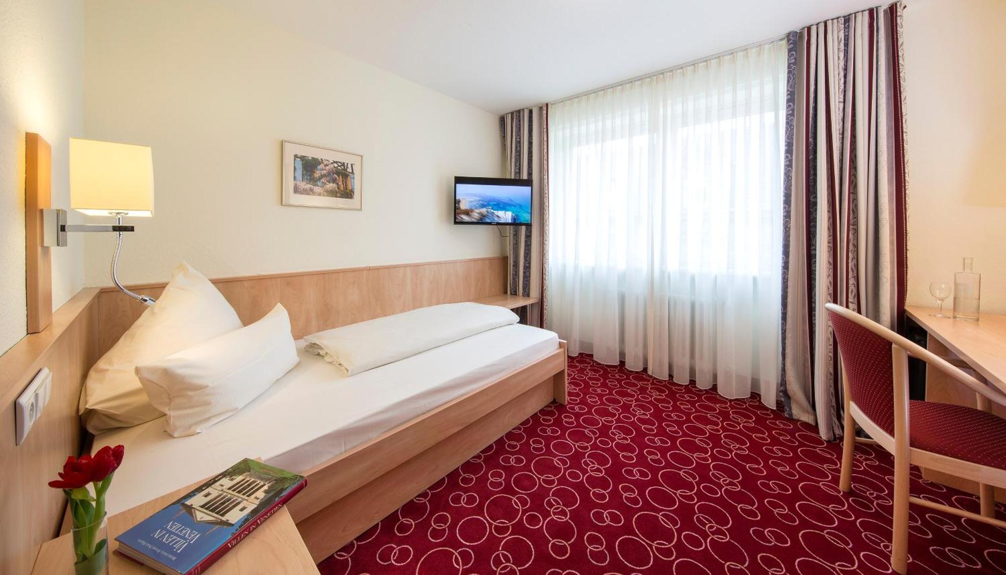 Standard Single Room,1563269275:JPEG