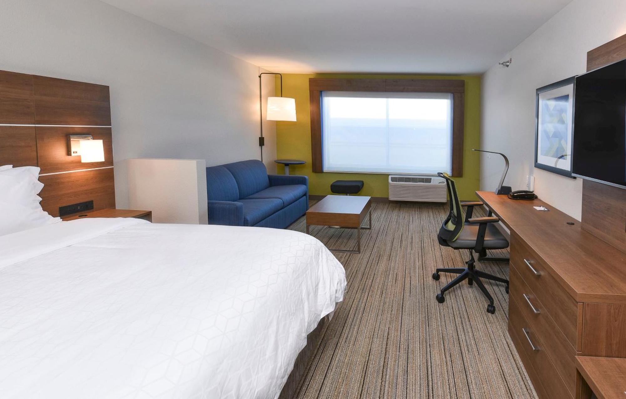 Suite - Mobility Access/Hearing Accessible