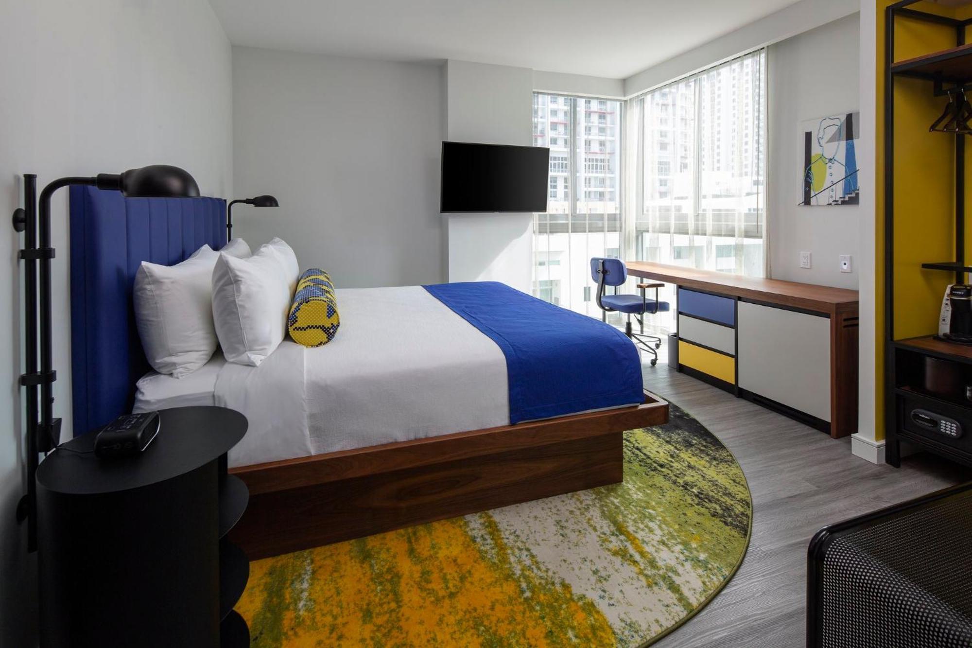 Standard Room,1552099294:JPEG