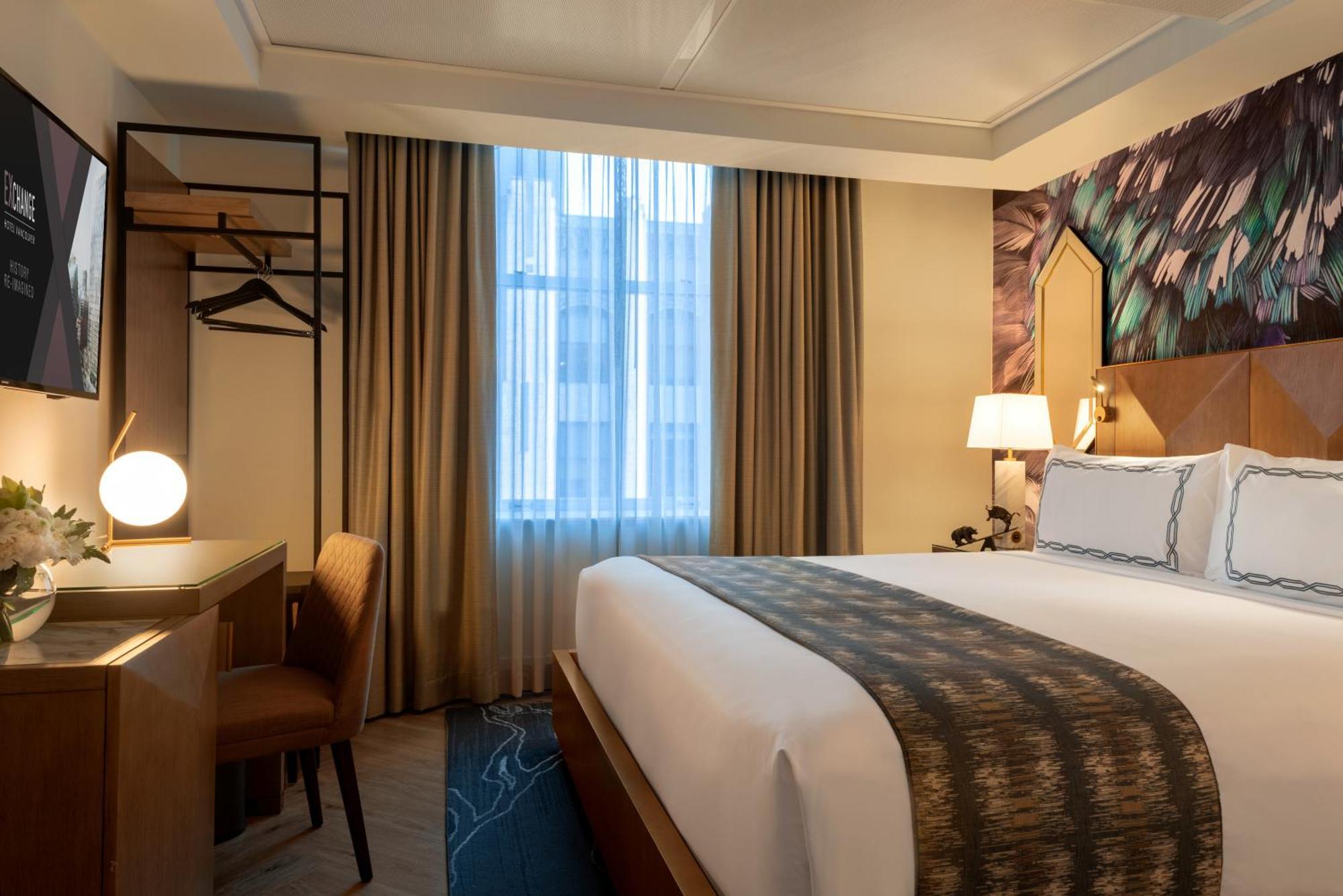 Boutique Queen Studio Accommodates up to