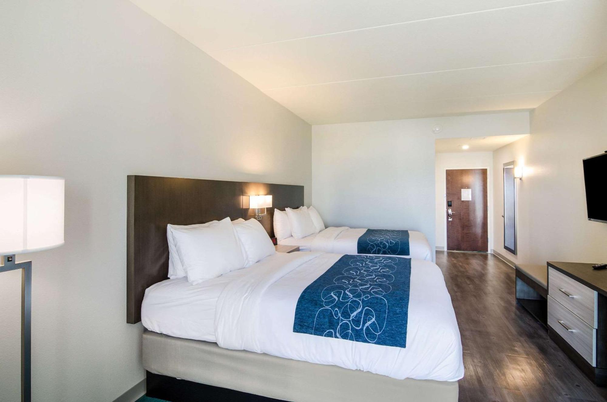 Standard Queen Room Two Queen Beds