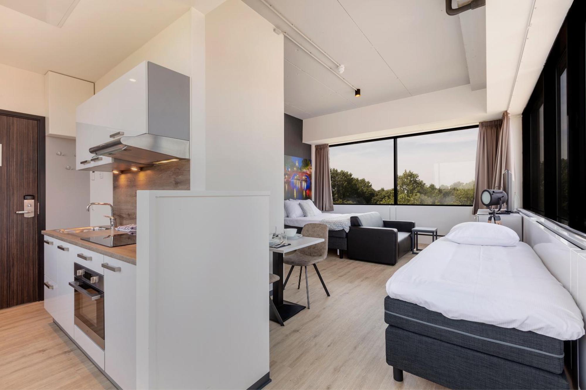 Panoramic Suite Kitchen,828791489:JPEG