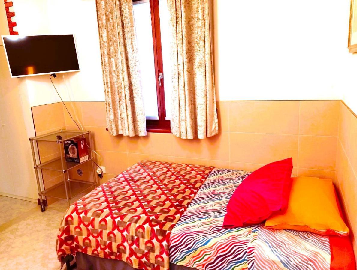 Double Room Private Bathroom