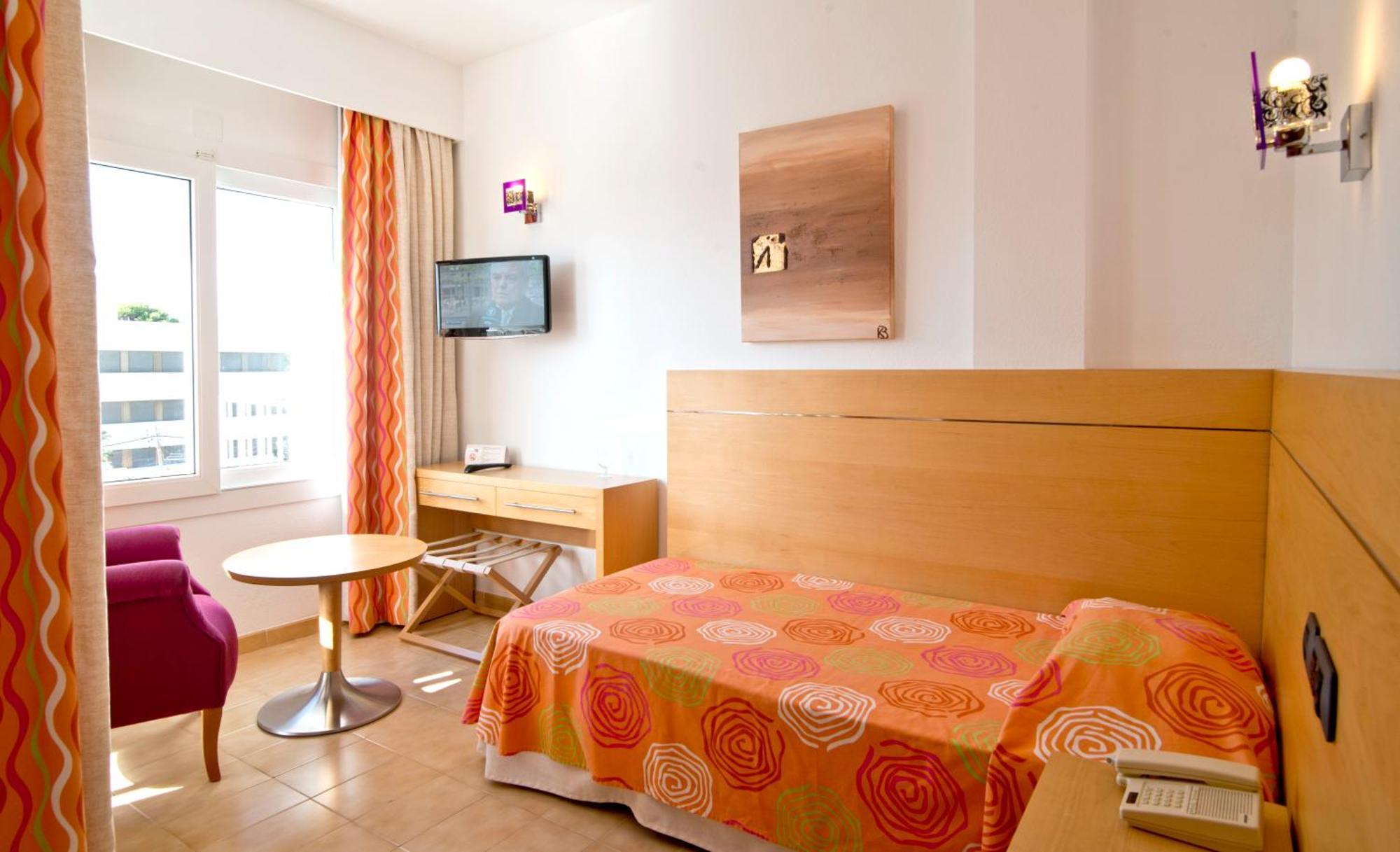 Habitación Individual con balcón