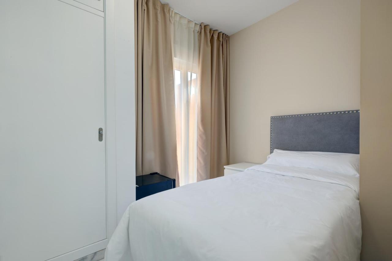 Single Room,1461395749:JPEG