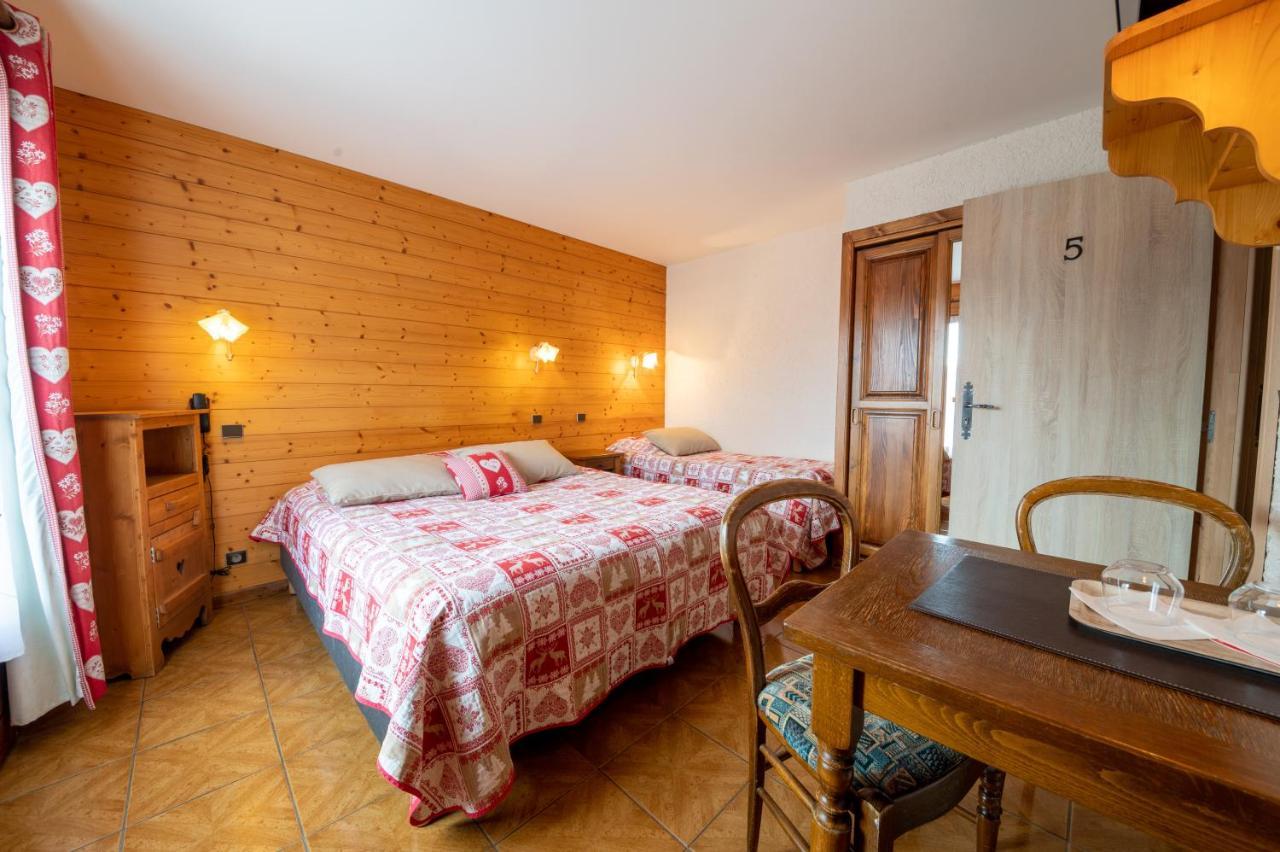 Double Room Mountain View