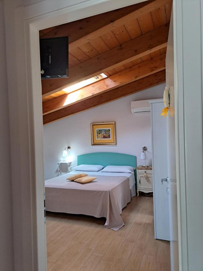 Large Double Room,197257426:JPEG