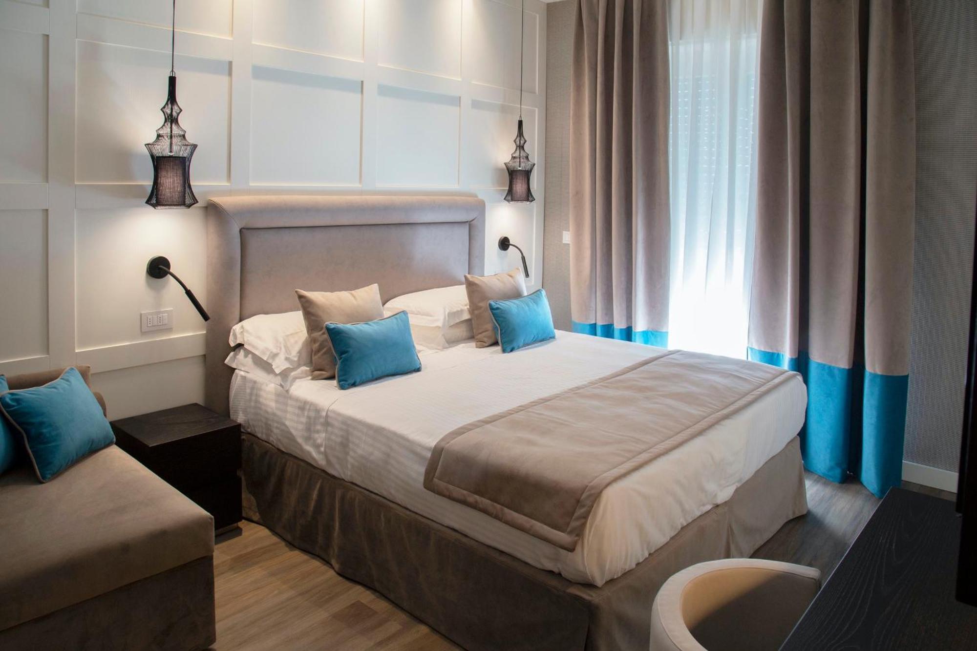 Executive Room Side Sea View