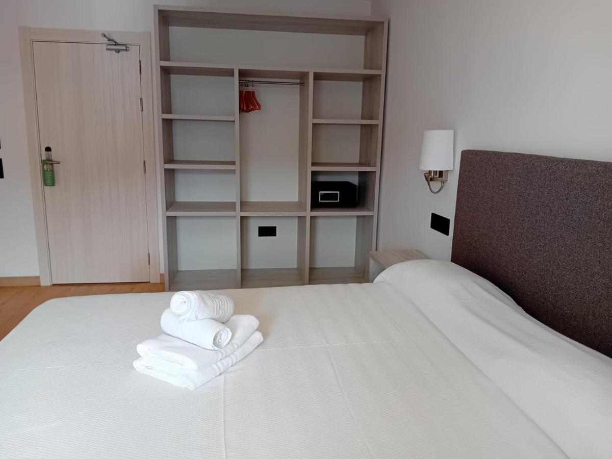 Double Room,1466072114:JPEG