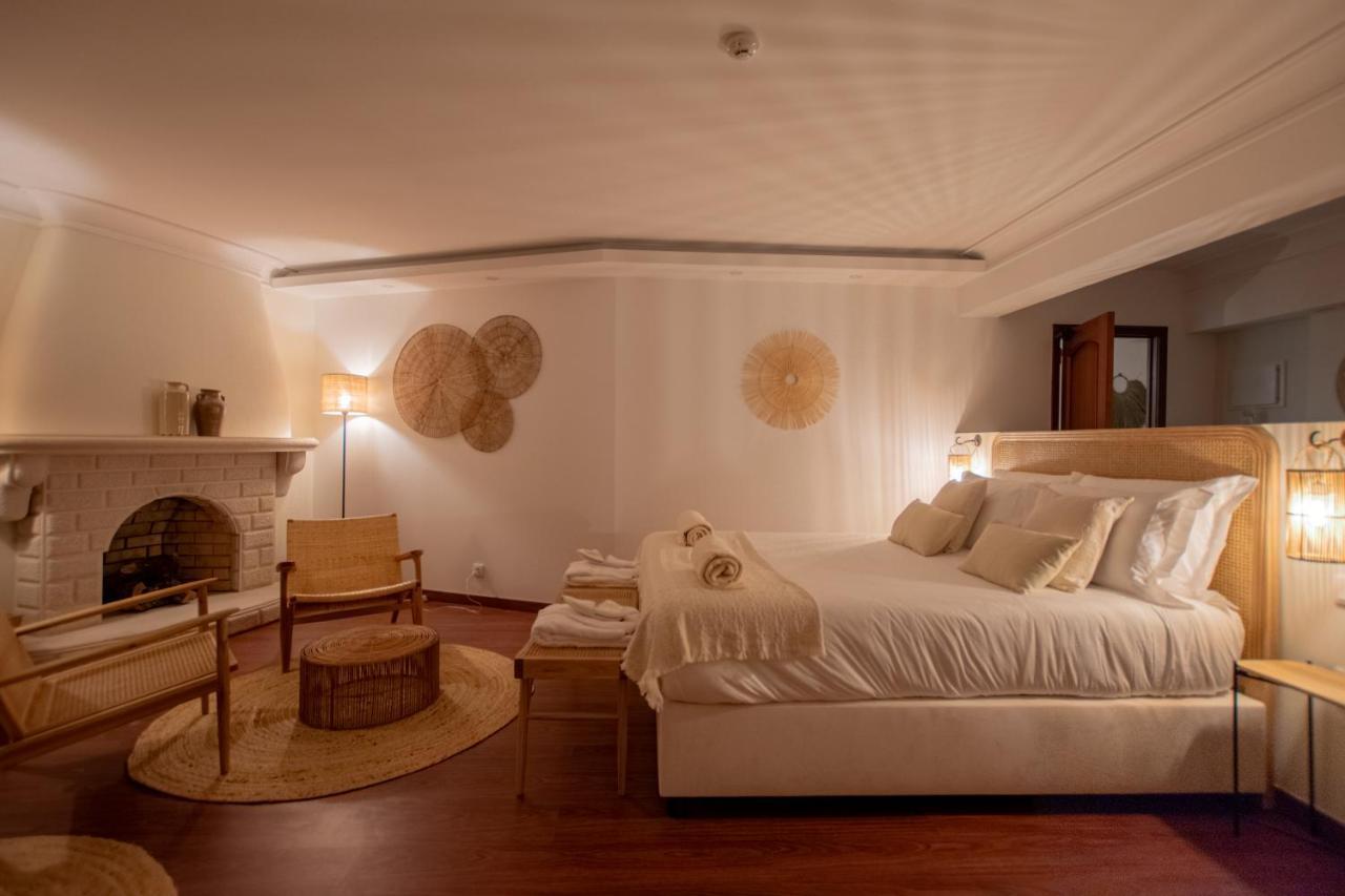 Deluxe Queen Suite