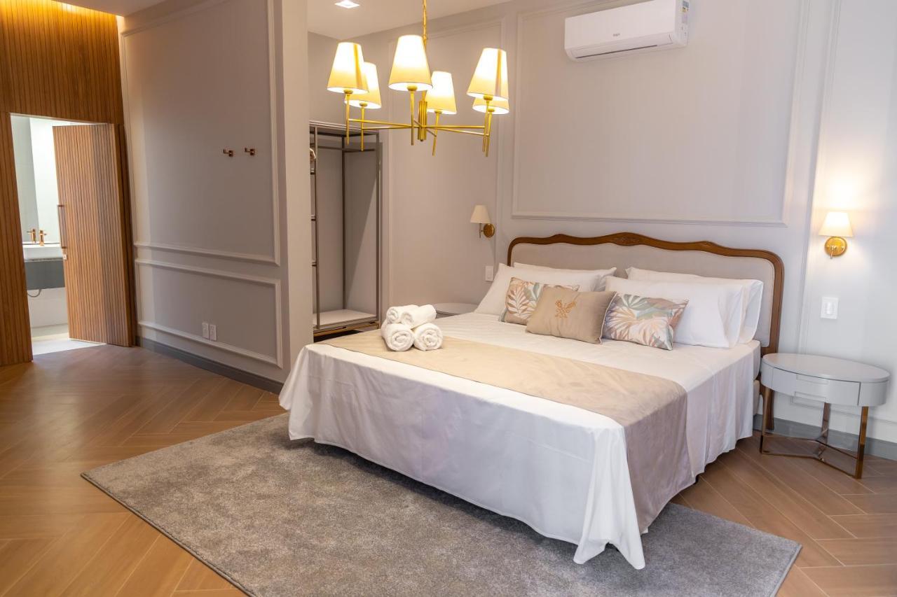 Deluxe King Suite,1466642018:JPEG