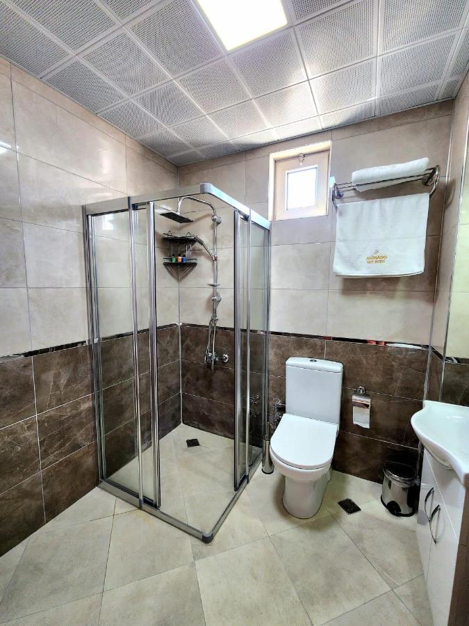 Standard Twin Room,1466727077:JPEG