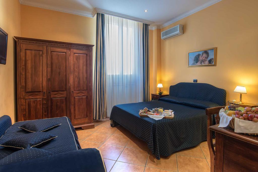 Triple Room,146908211:JPEG