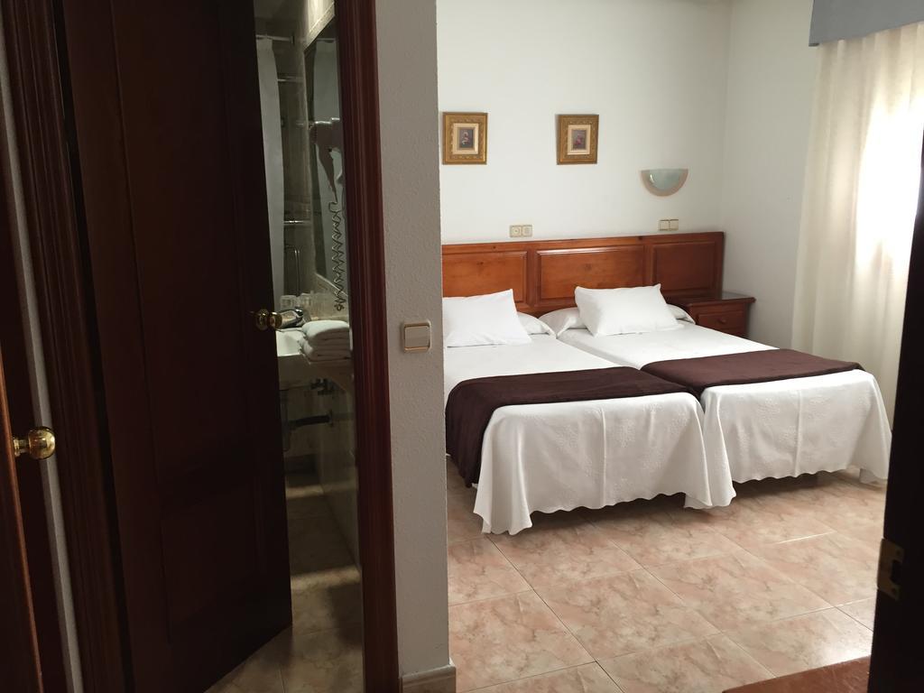 Double or Twin Room,185460885:JPEG