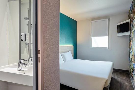 Double Room Private Bathroom