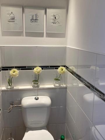 One-Bedroom Apartment,1470055760:JPEG