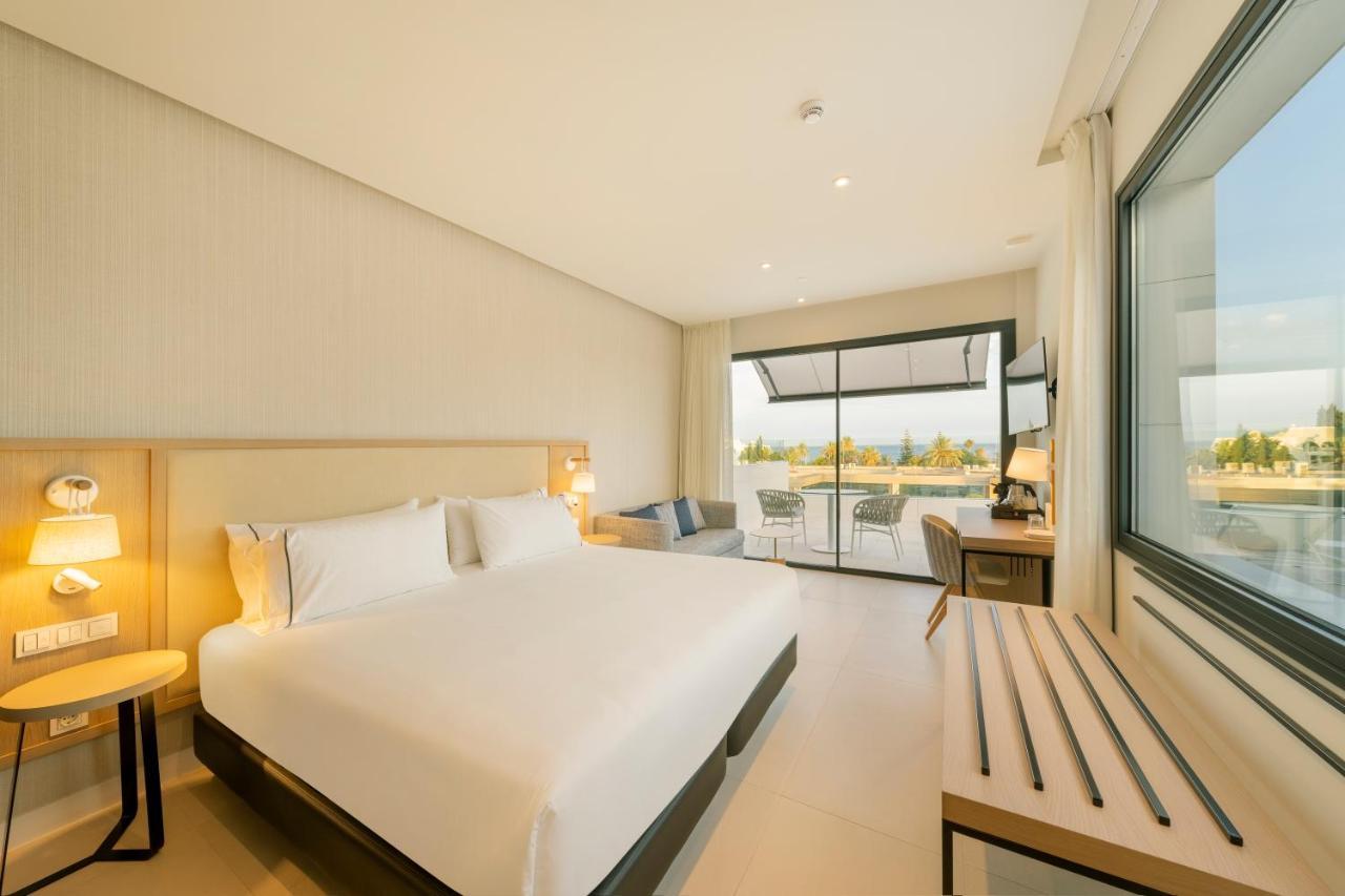 Double Room Pool View