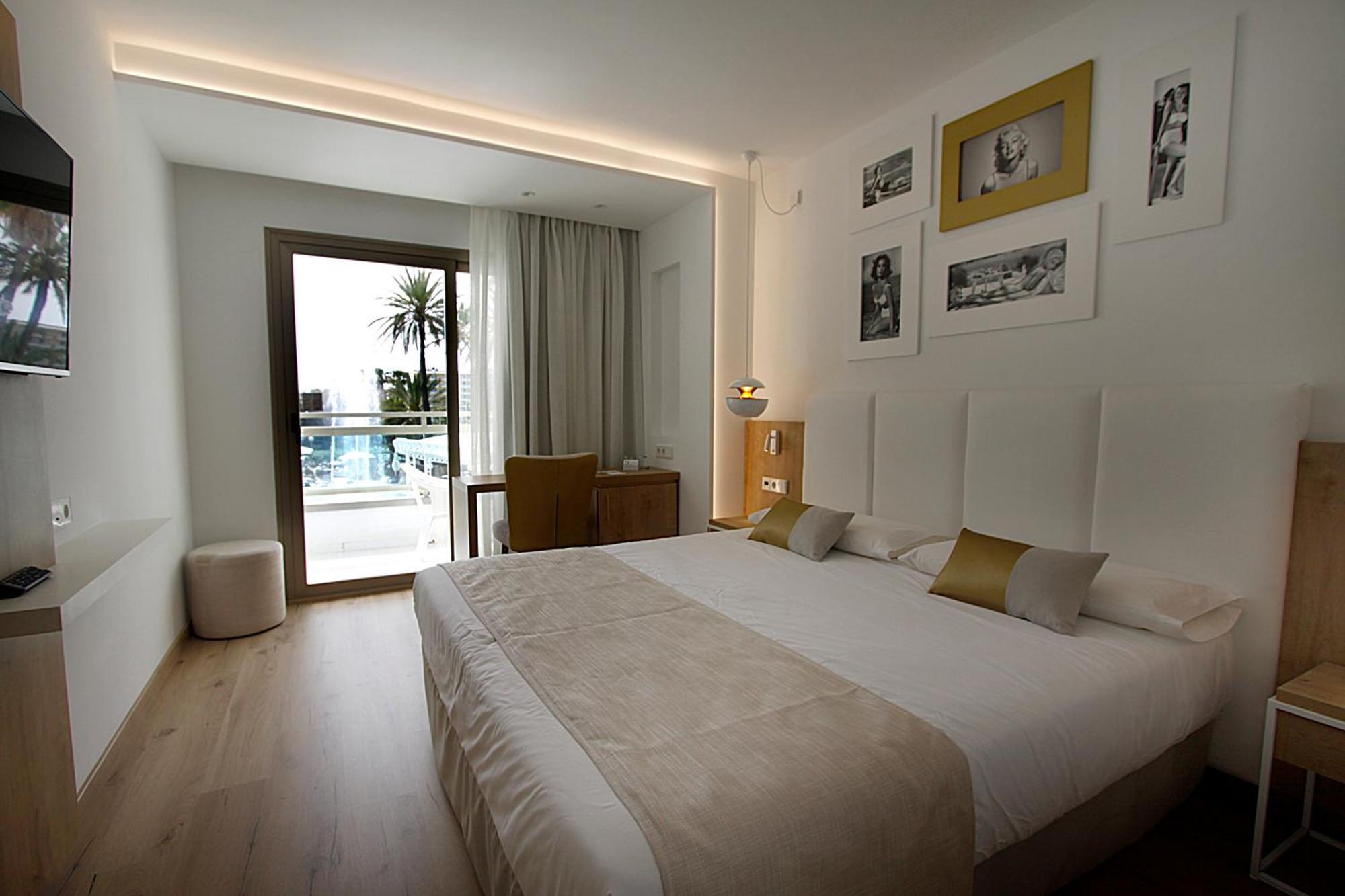 Standard Double Room Pool View