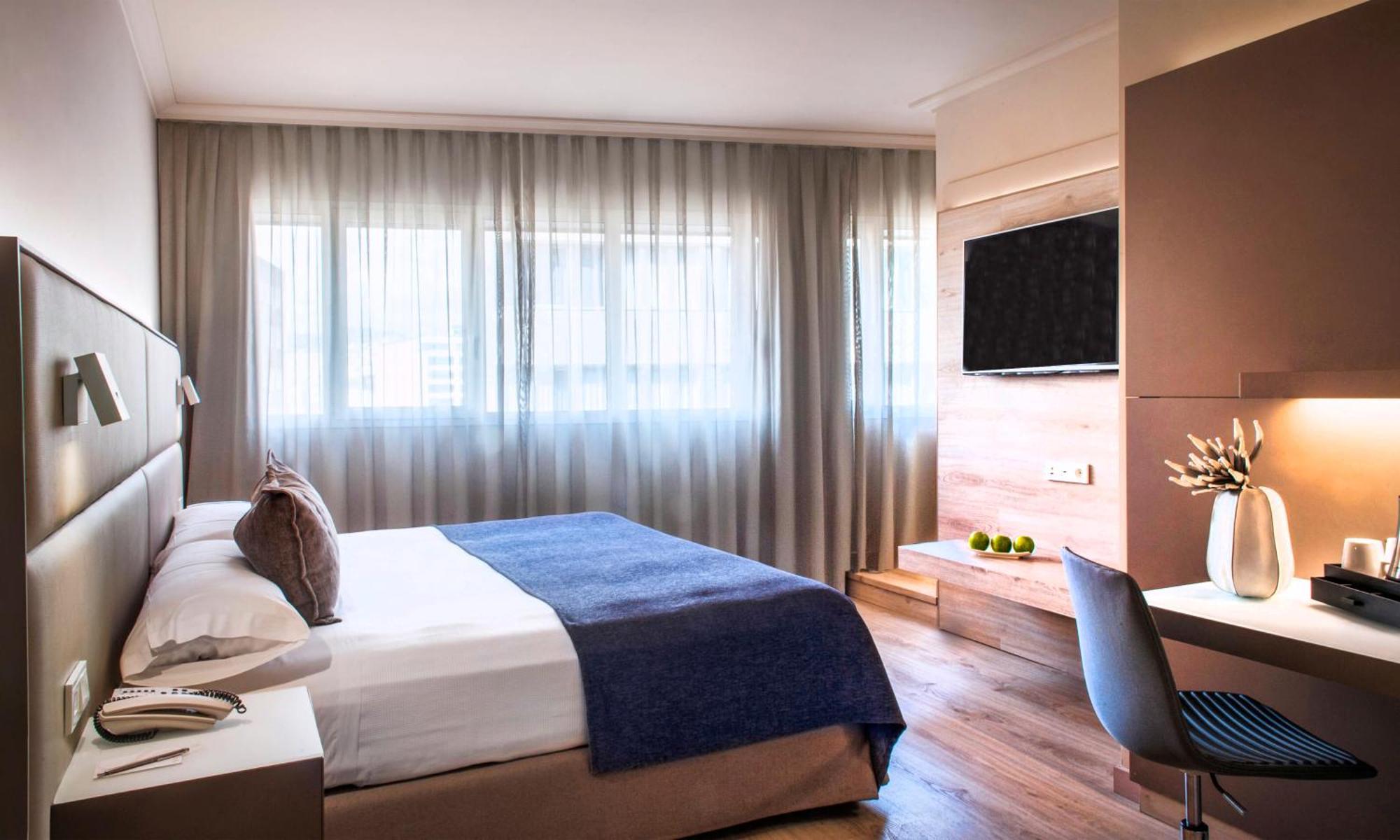 Deluxe Double Room Spa Access