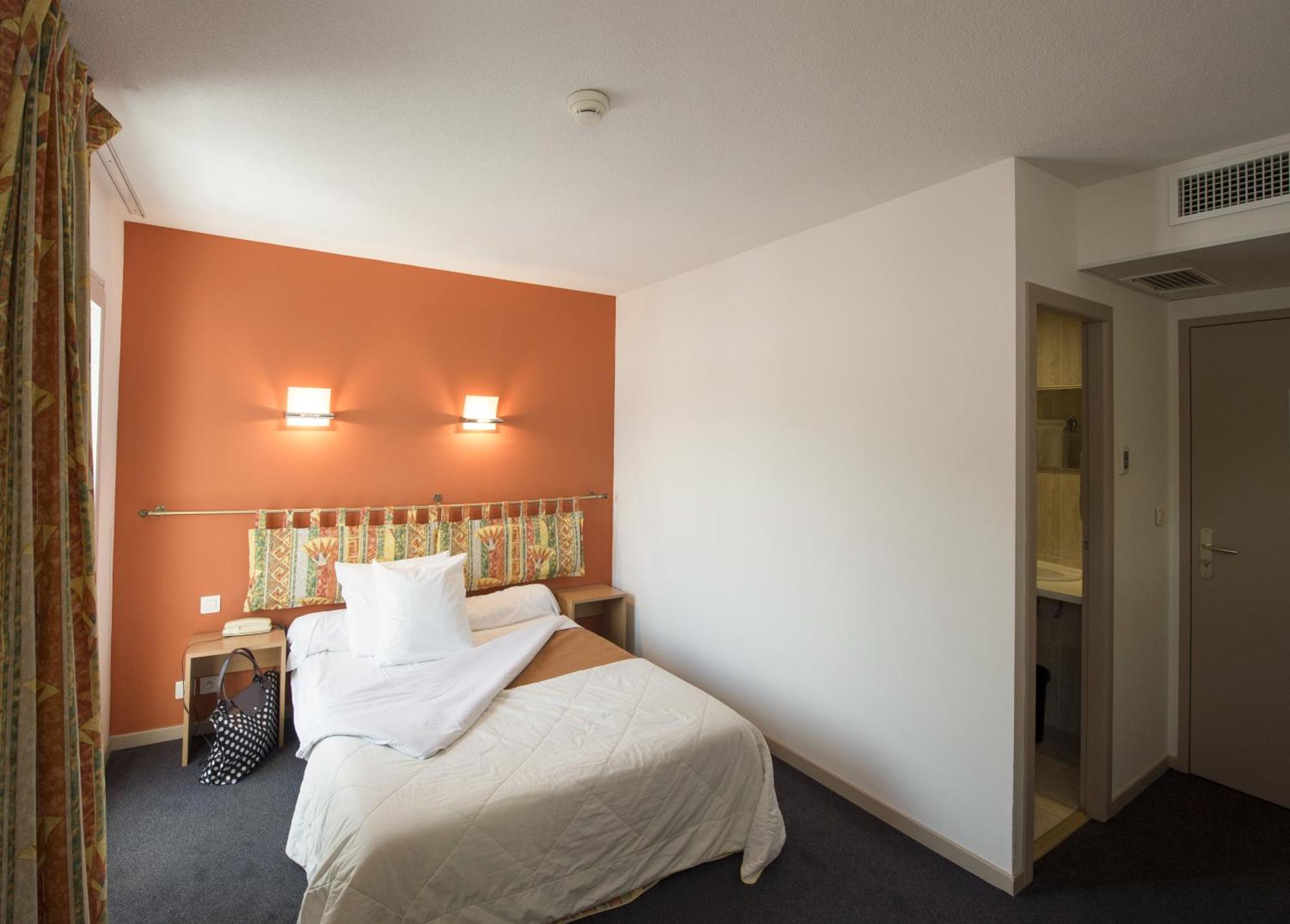 Triple Room,125280363:JPEG