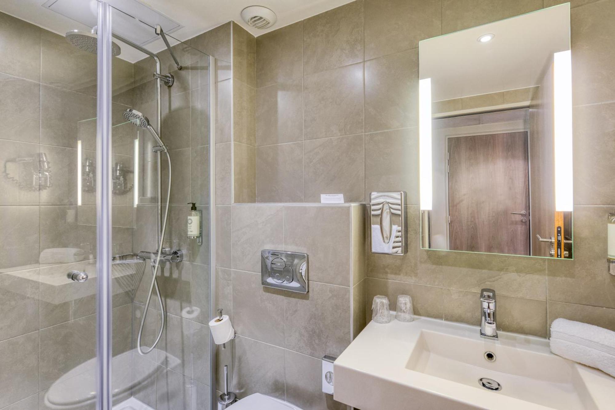 Executive King Room,974850421:JPEG