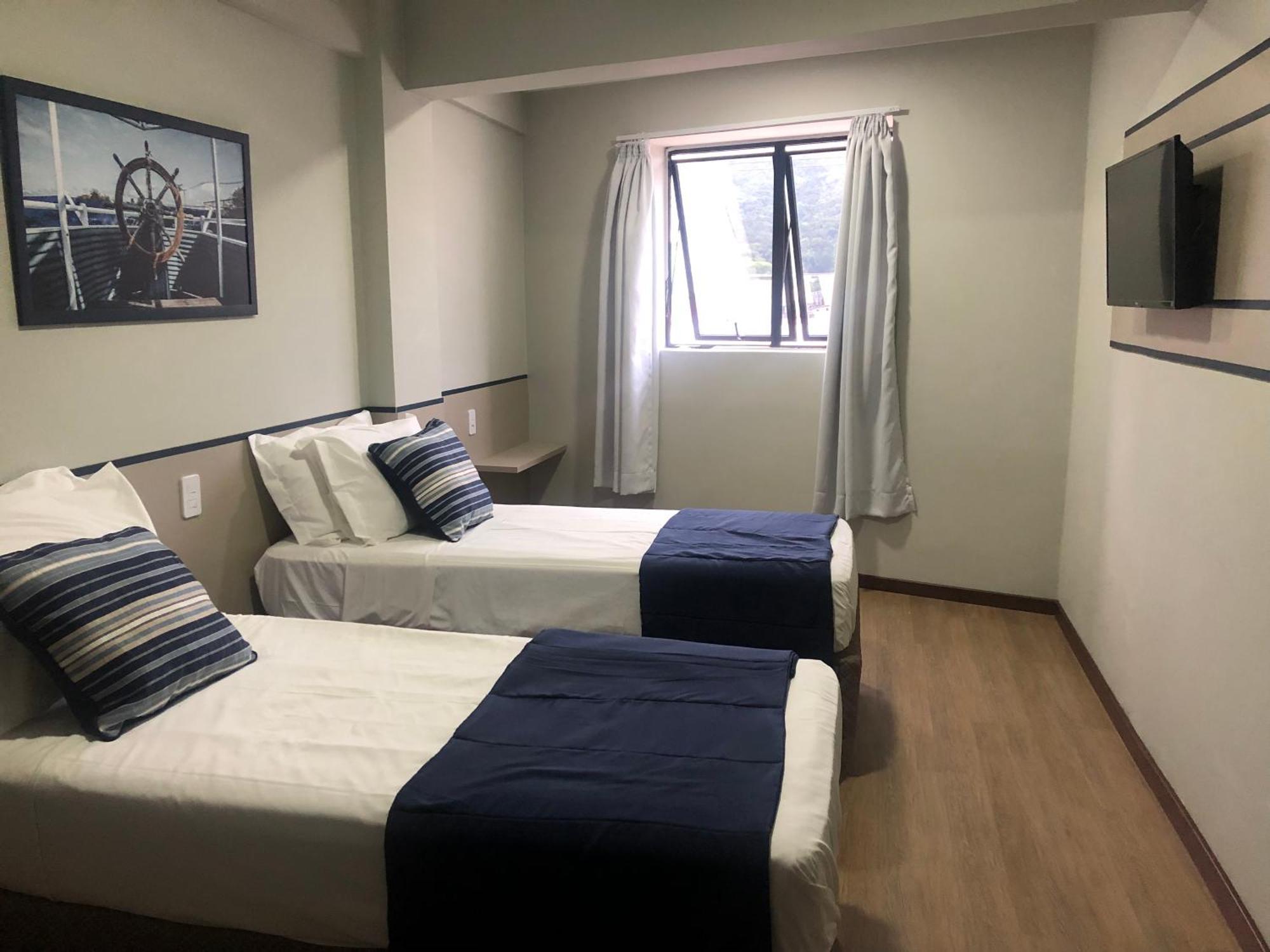 Executive Suite,952177969:JPEG