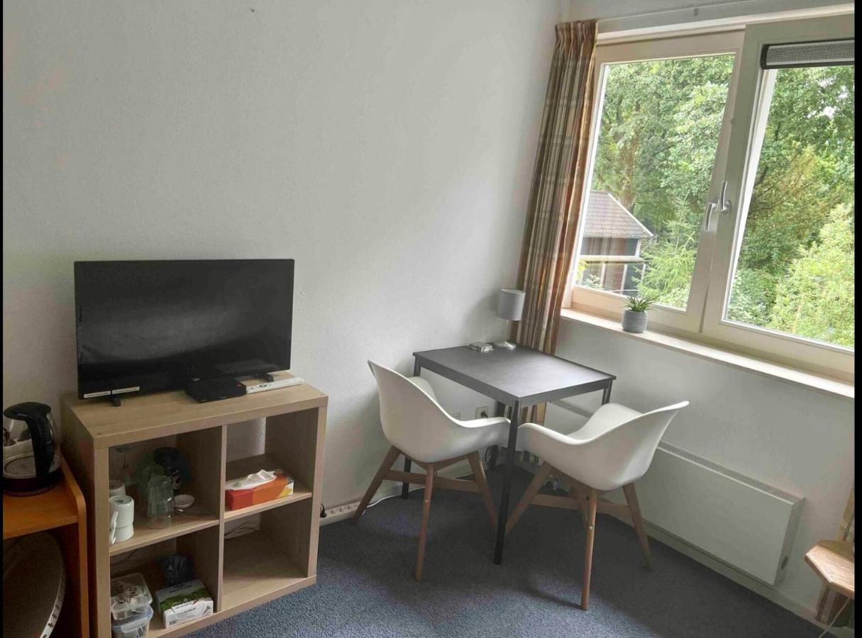 Double Room,1477061386:JPEG