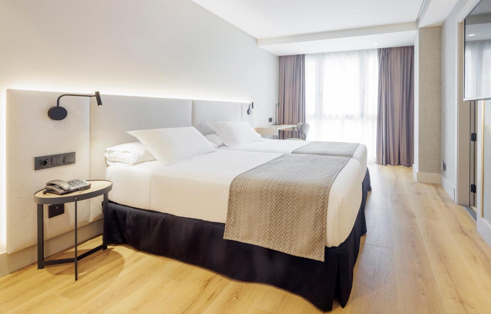 Double or Twin Room,1230459025:JPEG