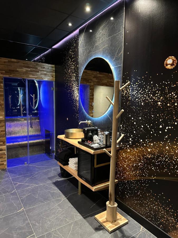 Suite Spa Bath