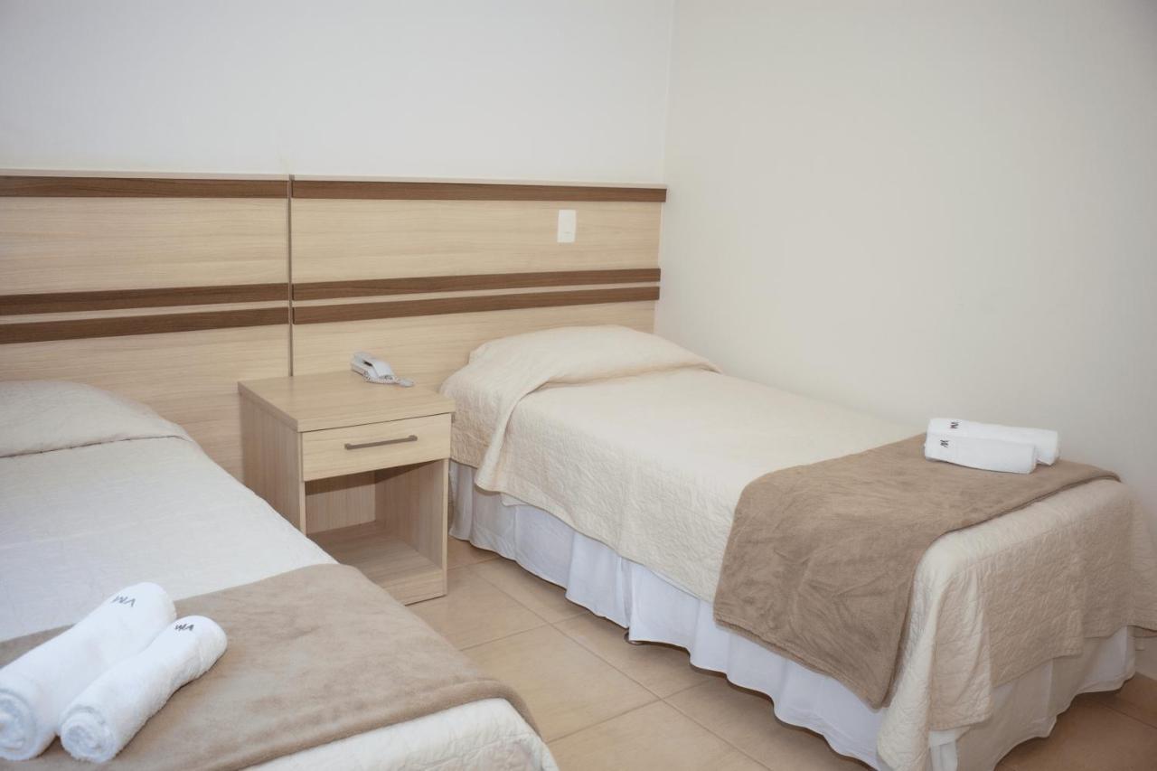 Quarto Standard com Cama de Casal ou 2 de Solteiro