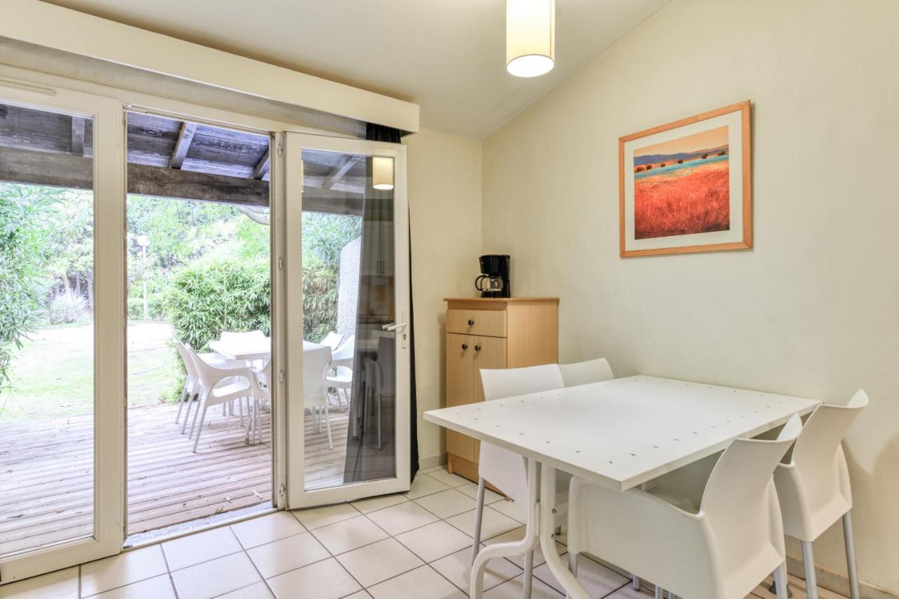 Two-Bedroom Apartment,1480402538:JPEG